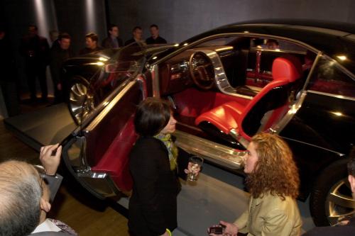 Lincoln MK 9 Concept (2001) - picture 73 of 77