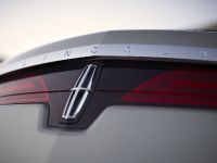 Lincoln MK 9 Concept (2001)