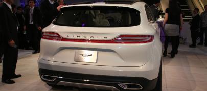 Lincoln MKC Concept Detroit (2013) - picture 4 of 4