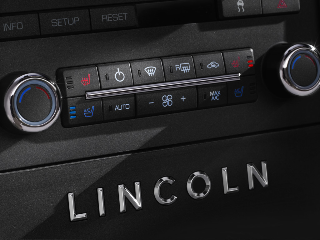 Lincoln MKS