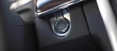 Lincoln MKS (2010) - picture 7 of 10