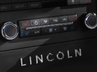 Lincoln MKS (2010) - picture 10 of 10