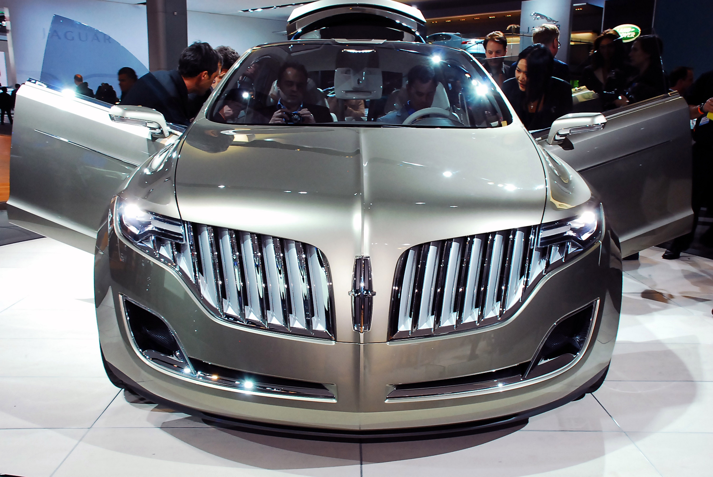 Lincoln MKT Concept Detroit