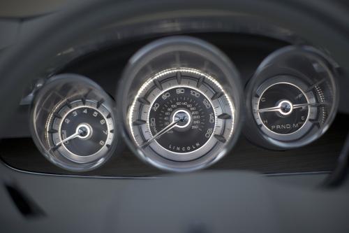 Lincoln MKT Concept (2009) - picture 9 of 17