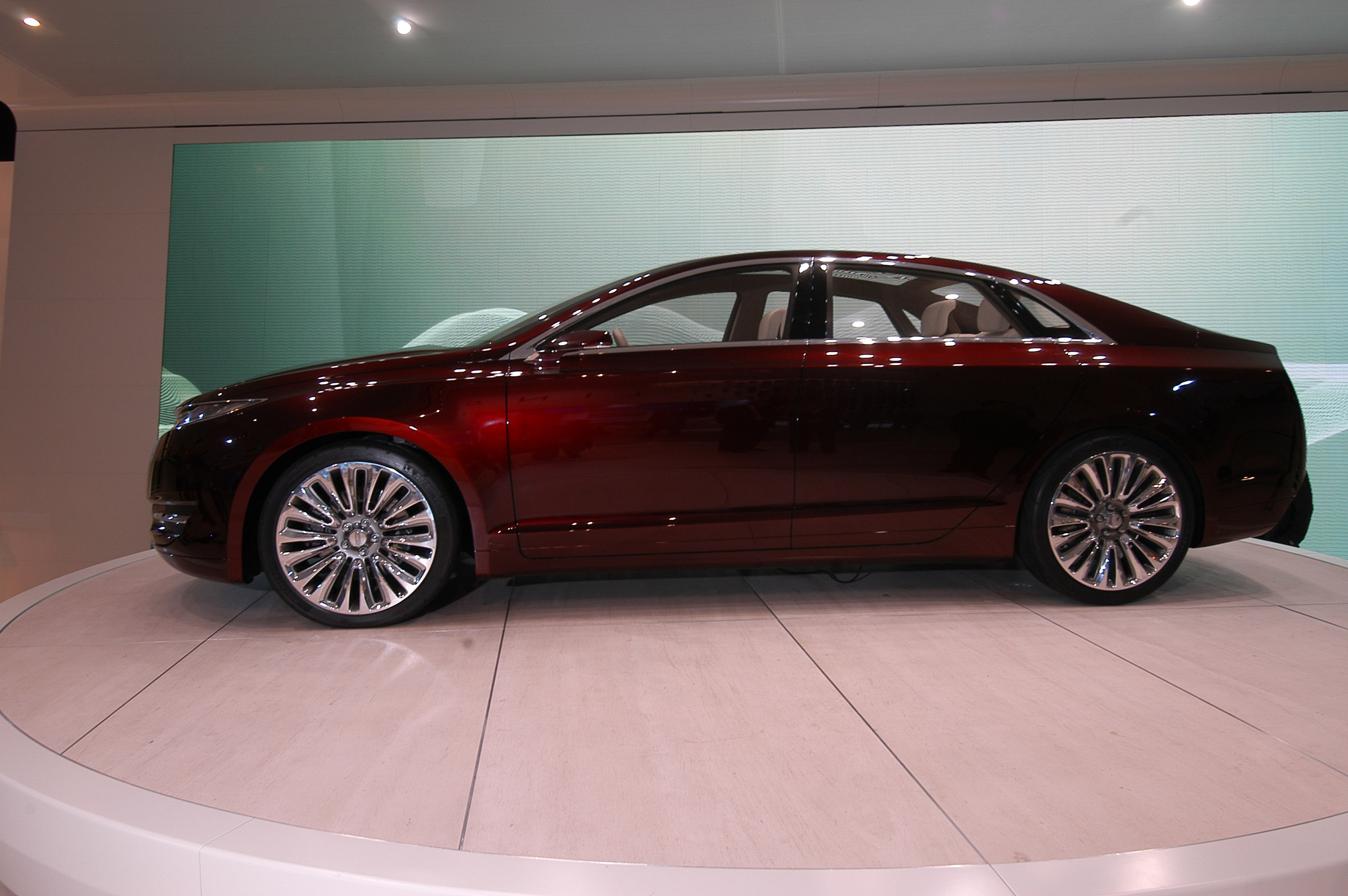 Lincoln MKZ Concept Detroit