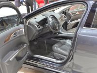 Lincoln MKZ New York (2012) - picture 3 of 3