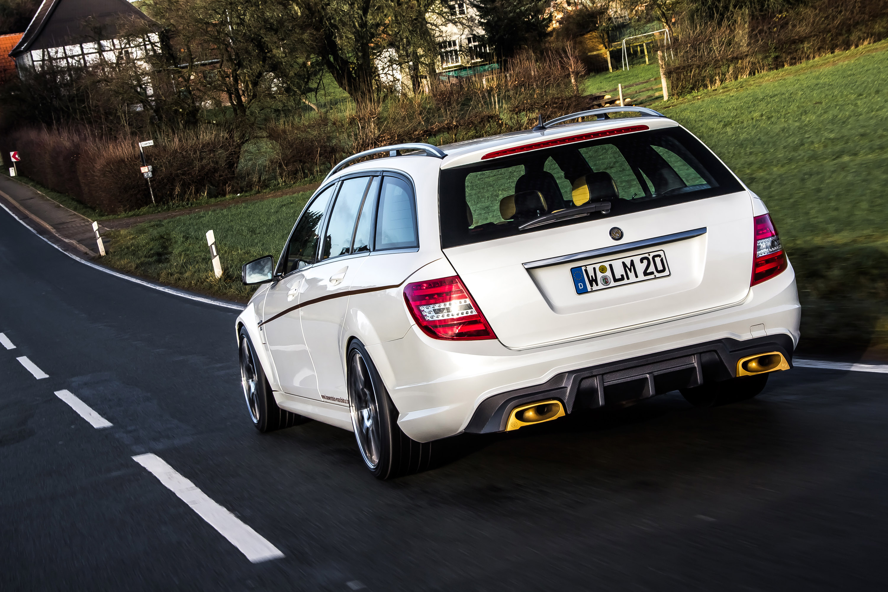 Loewenstein LM63-700 Mercedes-Benz C63 AMG