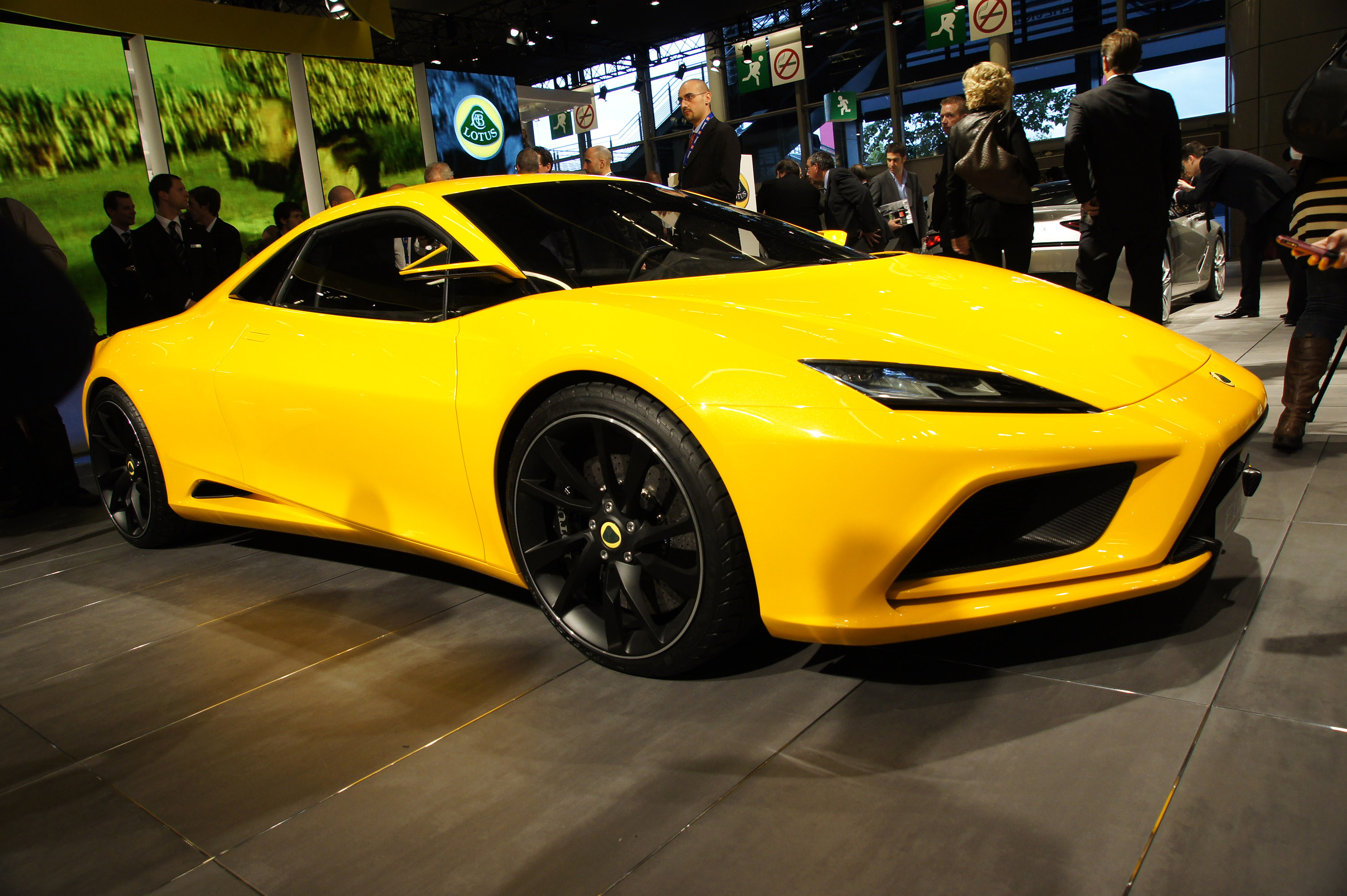 Lotus Elan Paris