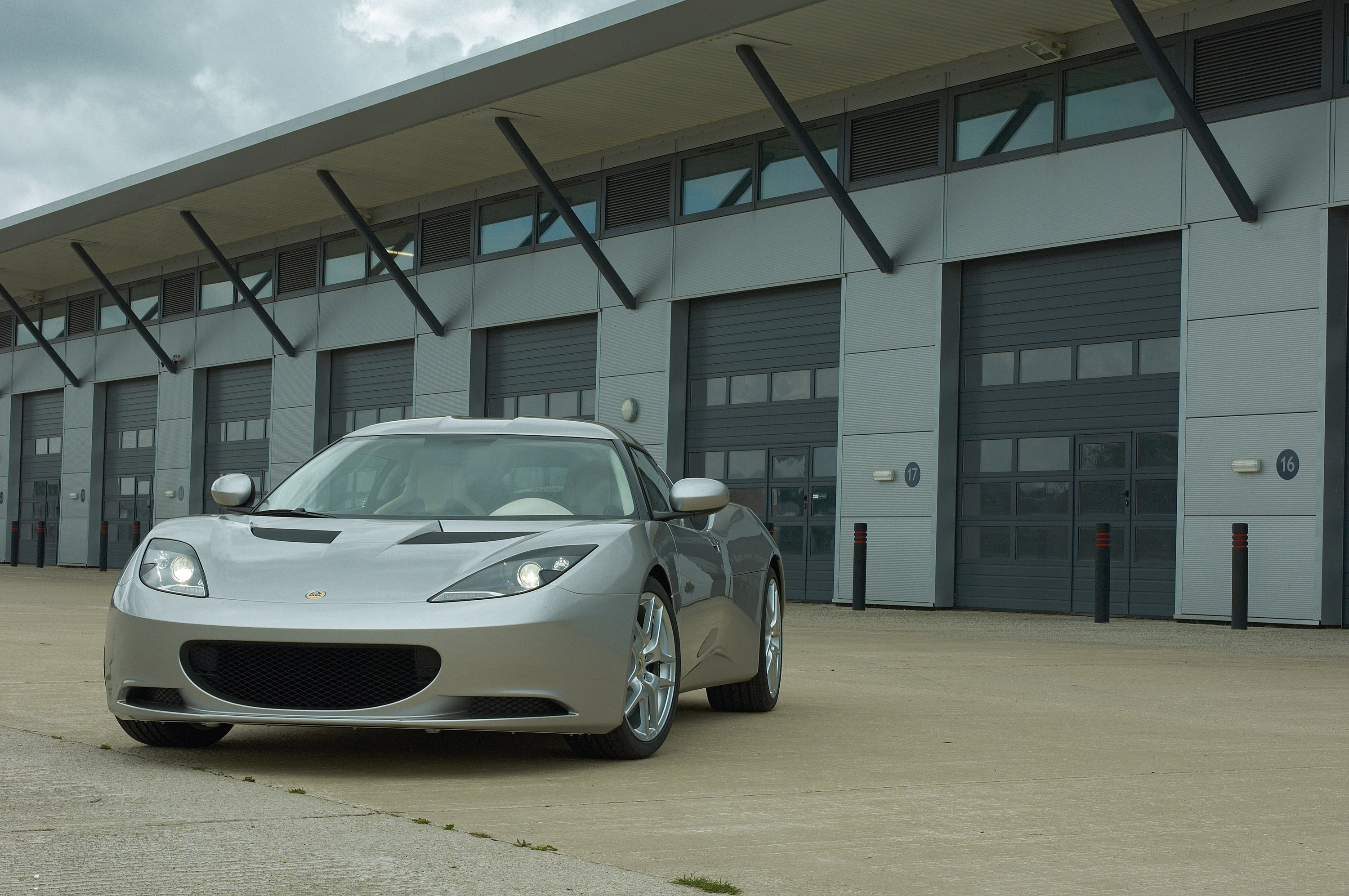 Lotus Evora 2+2