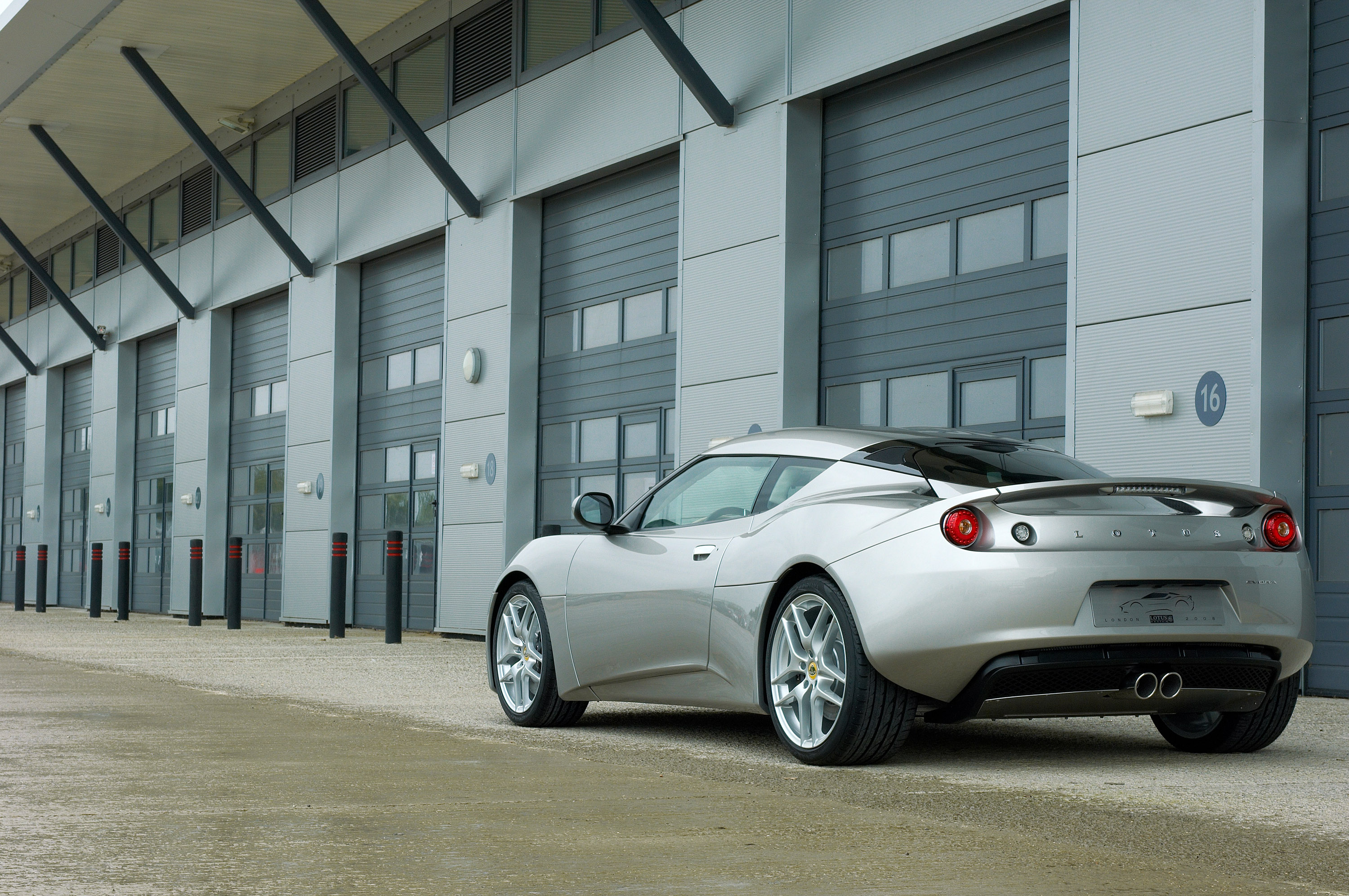 Lotus Evora 2+2