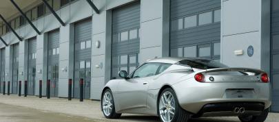 Lotus Evora 2+2 (2010) - picture 4 of 8
