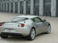 Lotus Evora 2+2 (2010) - picture 4 of 8