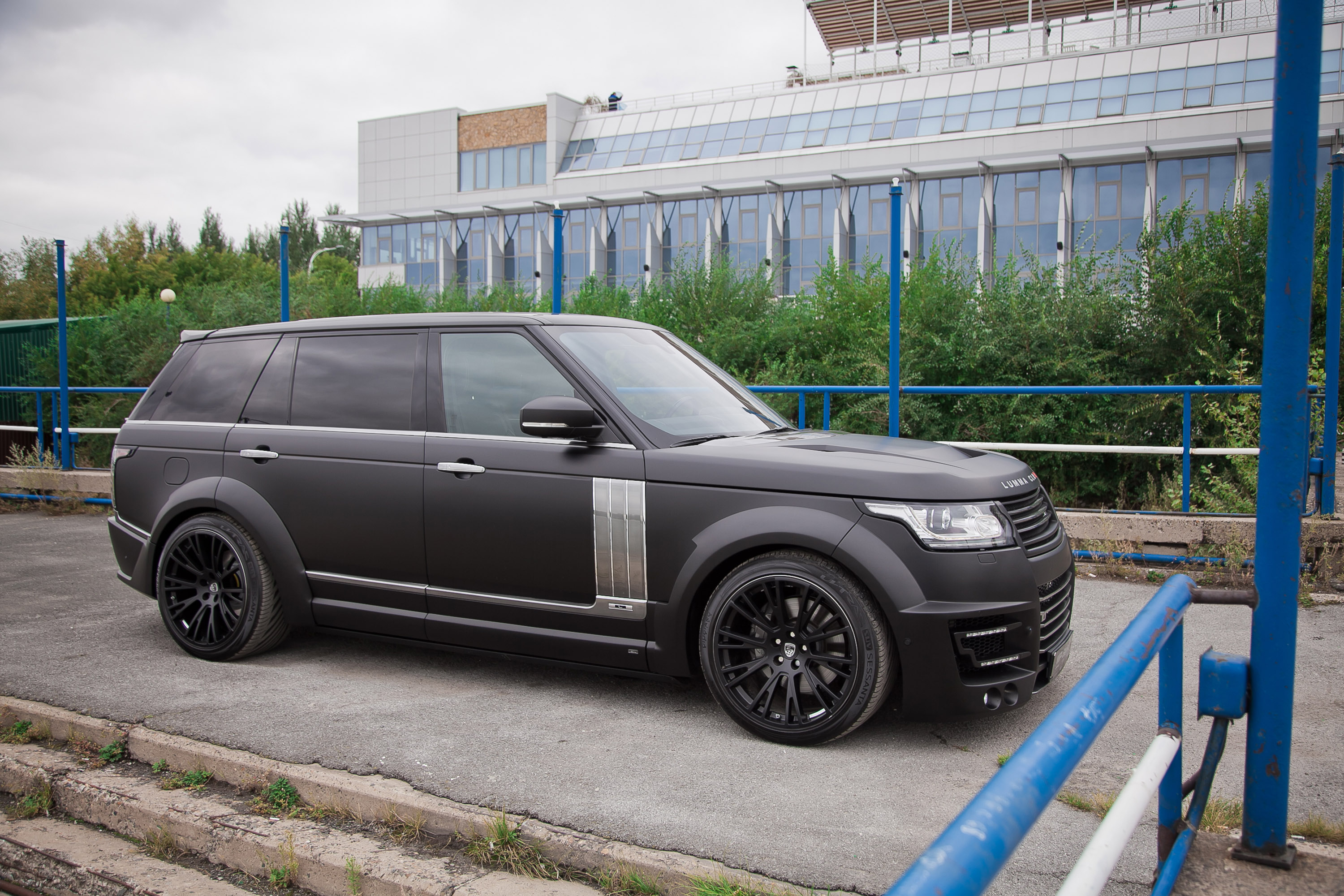 LUMMA Range Rover CLR R