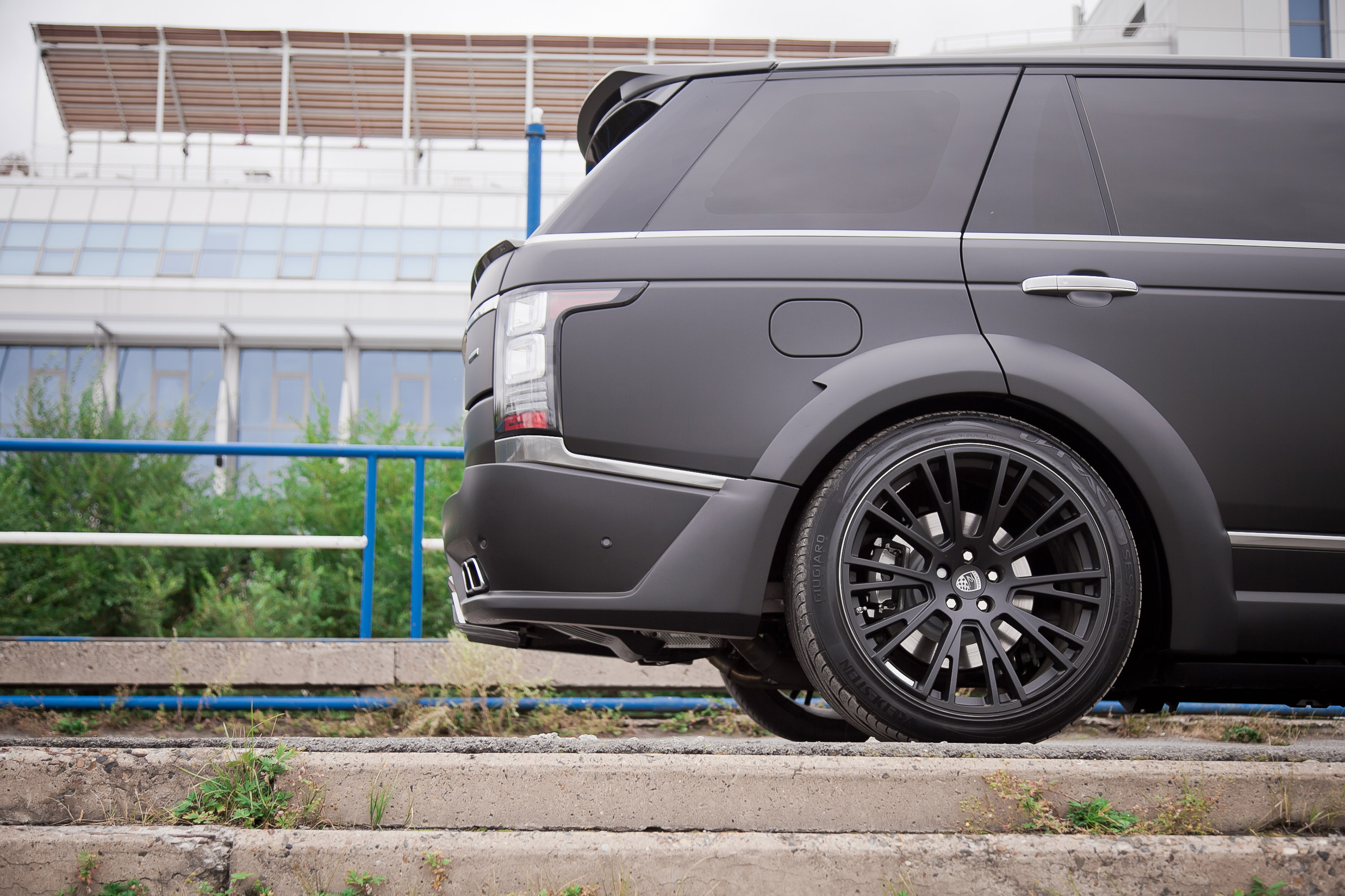 LUMMA Range Rover CLR R