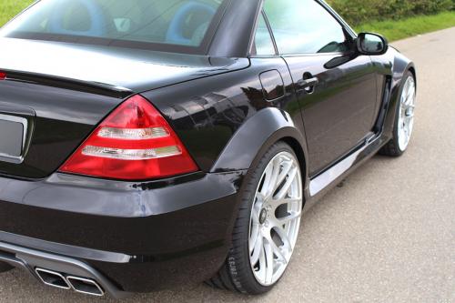 LUMMA Tuning Mercedes-Benz SLK R170 (2014) - picture 9 of 12