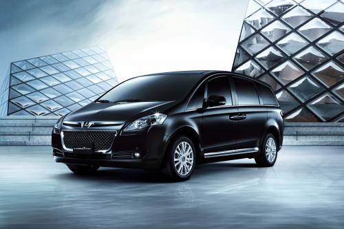 LUXGEN7 CEO (2010) - picture 1 of 2