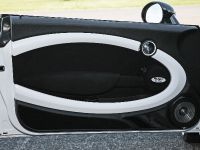 Mac Audio MINI Clubman (2011) - picture 13 of 17