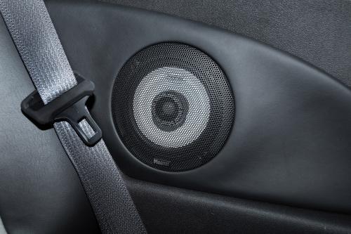 Magnat Chevrolet Camaro Audio (2012) - picture 16 of 27