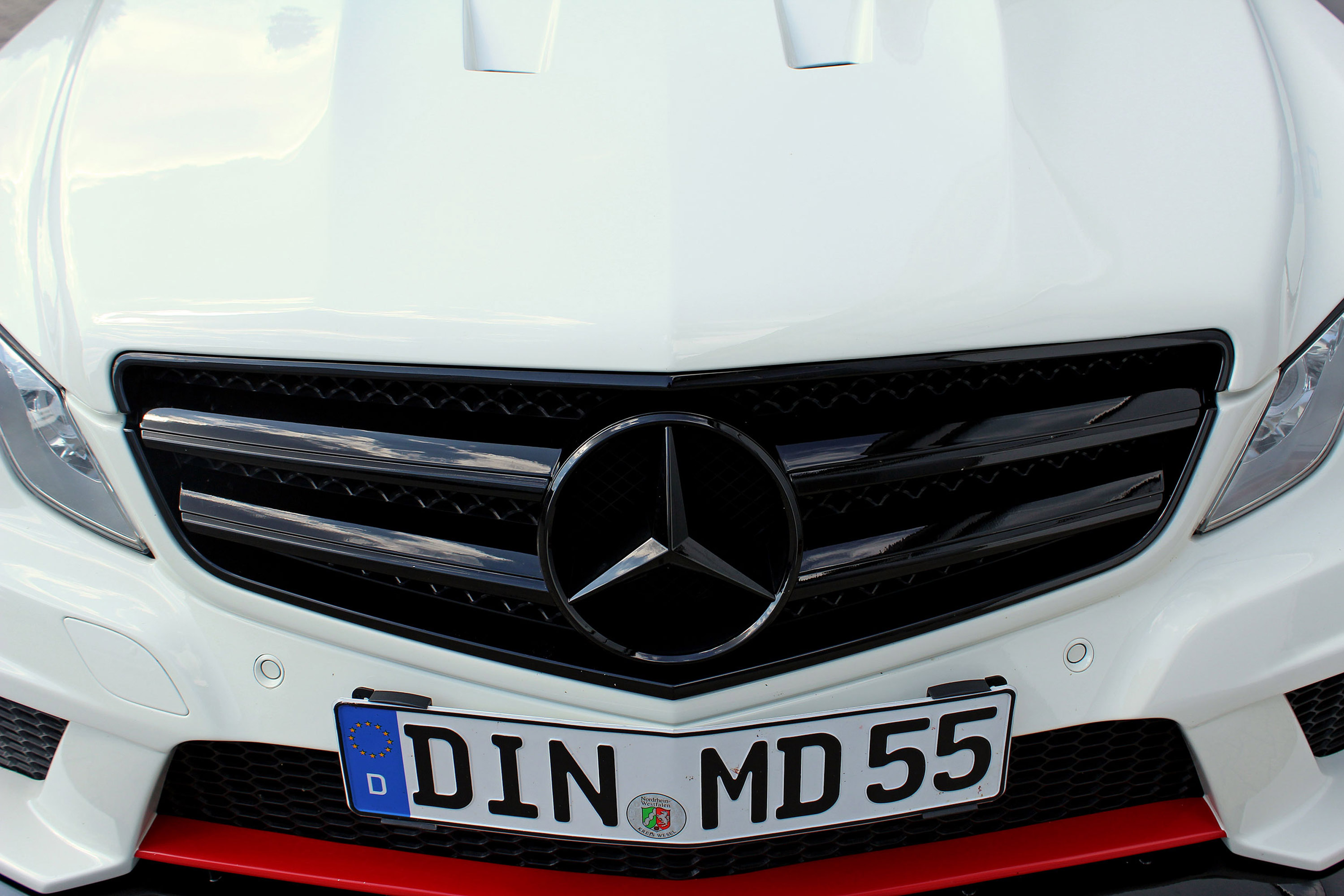 M&D Exclusive Cardesign Mercedes-Benz E500 Coupe