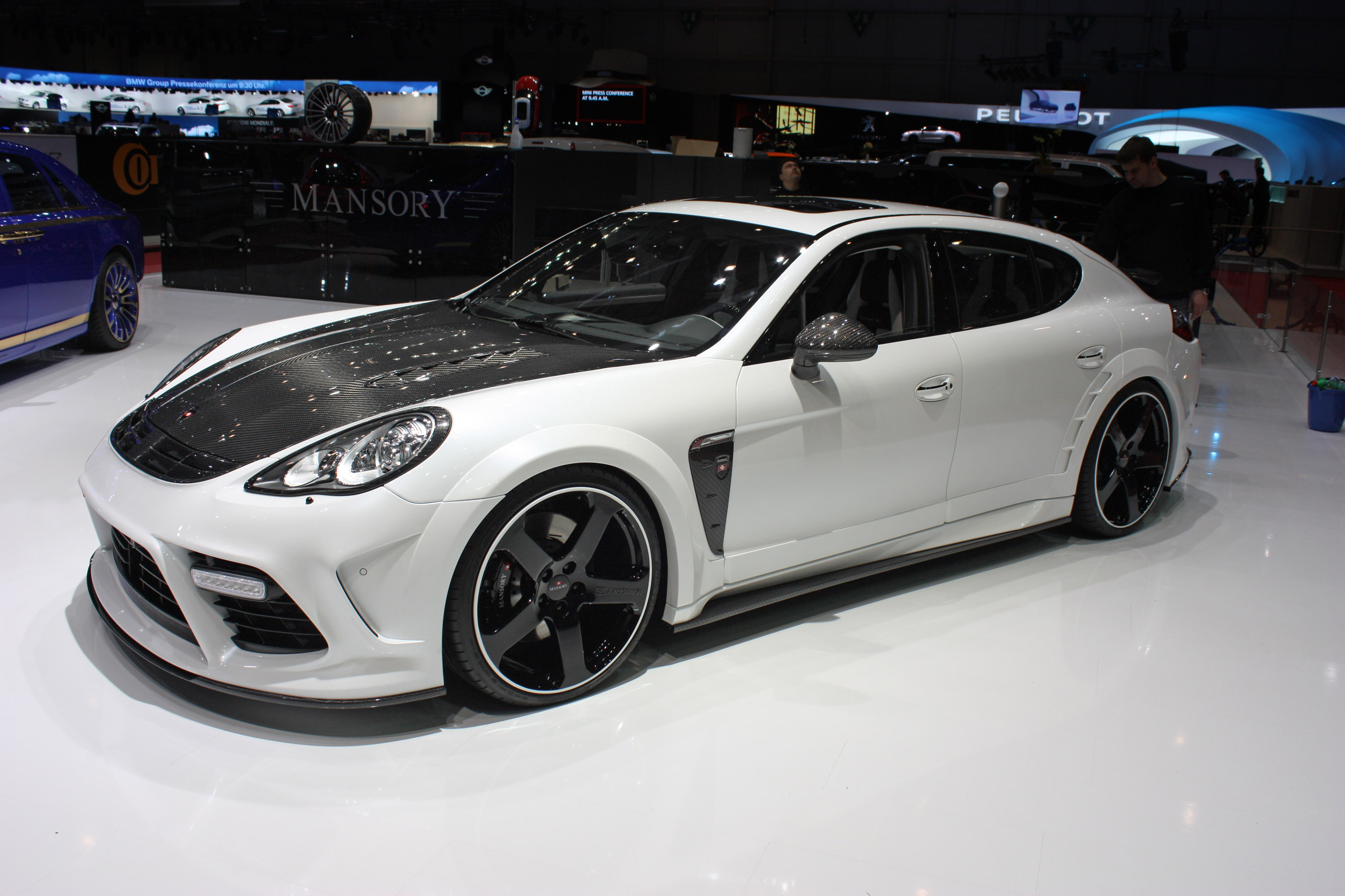 MANSORY Porsche Panamera Geneva