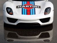 Martini Porsche 918 Spyder (2013) - picture 3 of 4