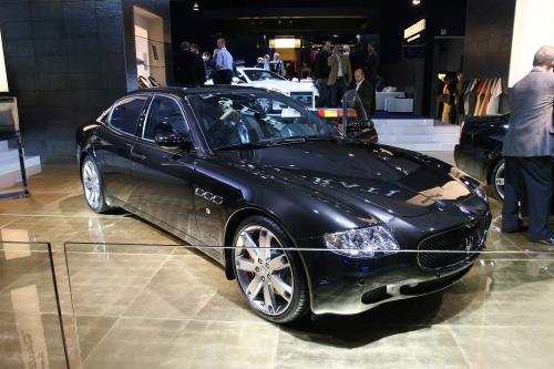 Maserati Quattroporte Sport GT S Frankfurt (2011) - picture 1 of 3