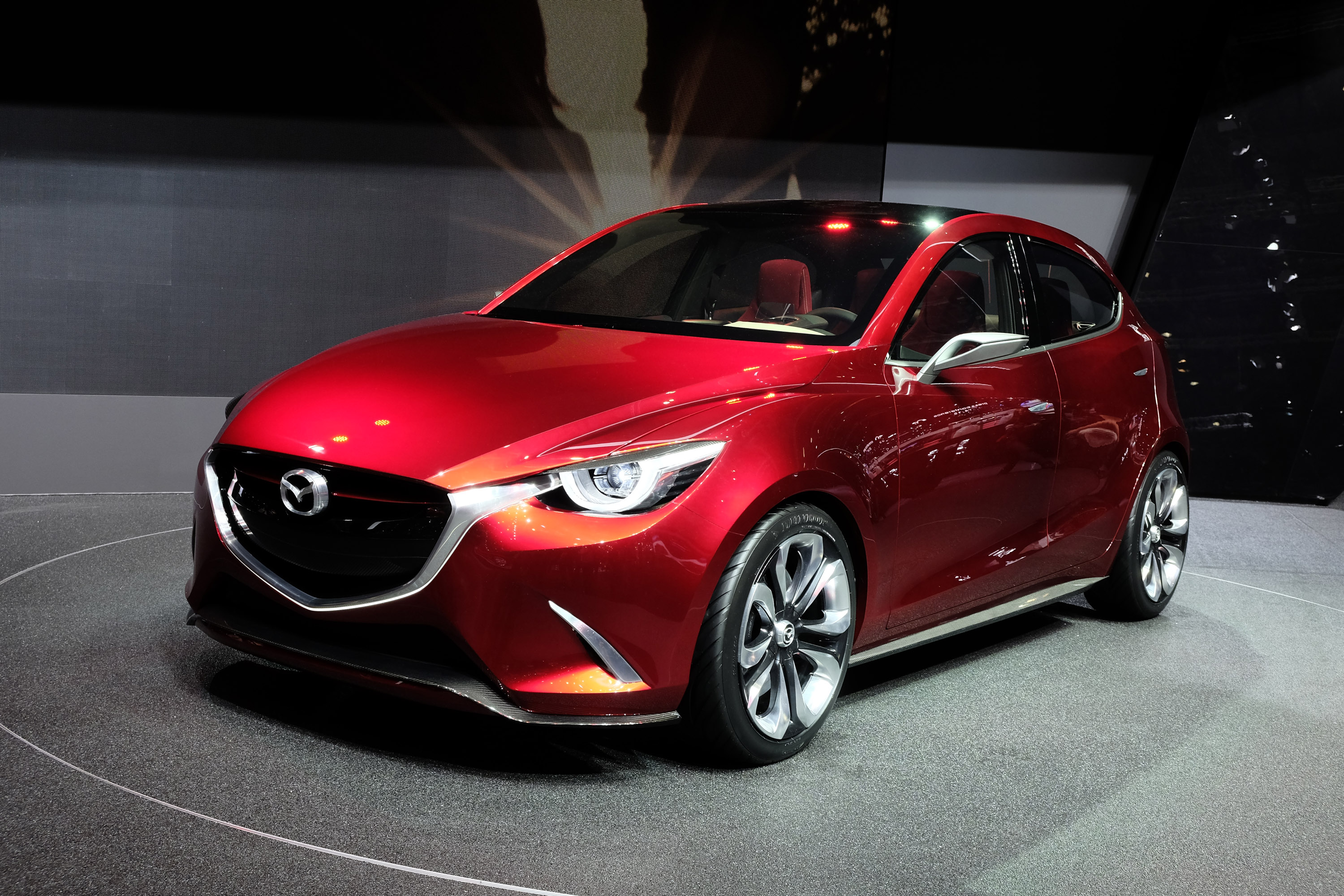 Www mazda. Мазда 3 скайактив 1.5. Mazda 6 2.3. Мазда 4 поколения. Мазда Хазуми.