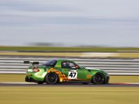Mazda MX-5 GT4 Race Car (2013) - picture 2 of 3