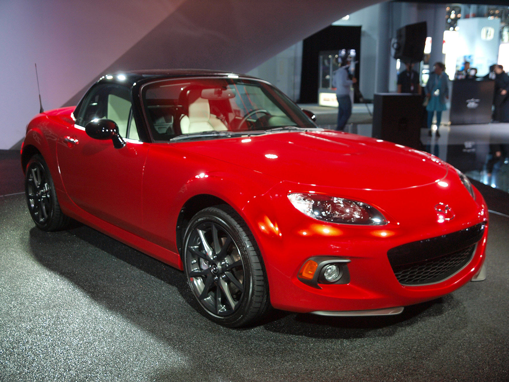 Mazda MX-5 Miata 25th Anniversary Edition New York