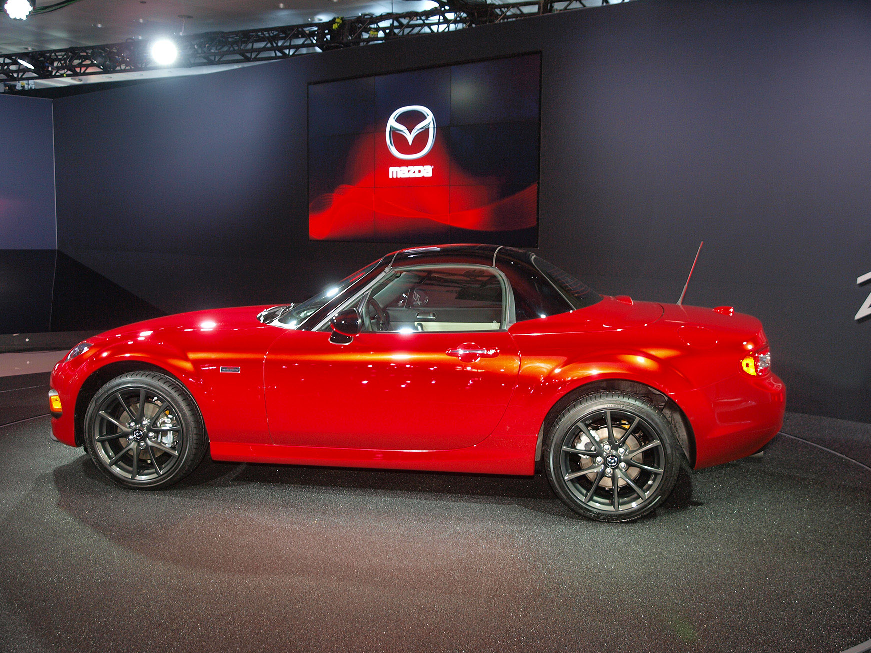 Mazda MX-5 Miata 25th Anniversary Edition New York