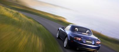 Mazda MX-5 Miata (2008) - picture 4 of 14