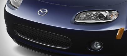 Mazda MX-5 Miata (2008) - picture 7 of 14