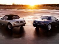 Mazda MX-5 Miata (2008) - picture 6 of 14