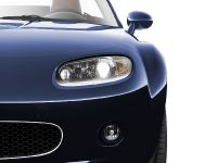 Mazda MX-5 Miata (2008) - picture 8 of 14