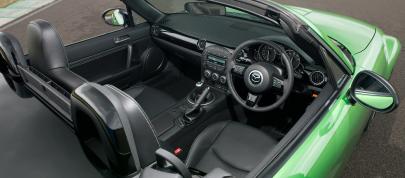 Mazda MX-5 Sport Black Limited Edition Roadster Coupe (2011) - picture 4 of 4