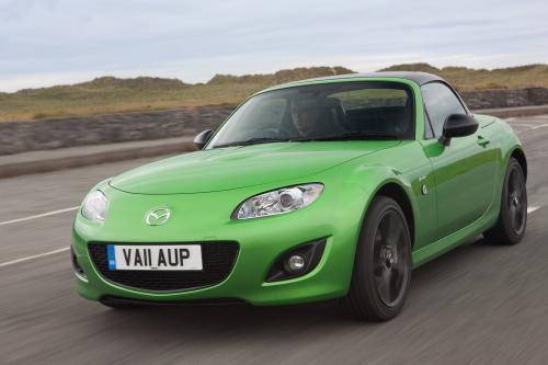 Mazda MX-5 Sport Black Limited Edition Roadster Coupe (2011) - picture 1 of 4