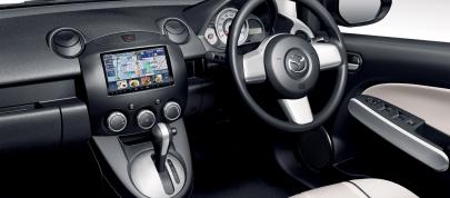 Mazda Refined Demio (2009) - picture 4 of 8