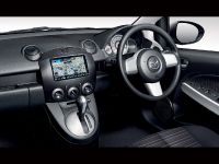 Mazda Refined Demio (2009) - picture 2 of 8