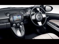 Mazda Refined Demio (2009) - picture 4 of 8