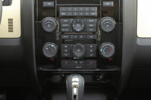 Mazda Tribute (2008) - picture 1 of 8