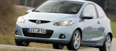 Mazda2 Three Door Diesel (2008) - picture 7 of 12