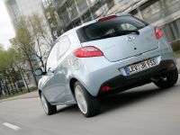 Mazda2 Three Door Diesel (2008) - picture 11 of 12