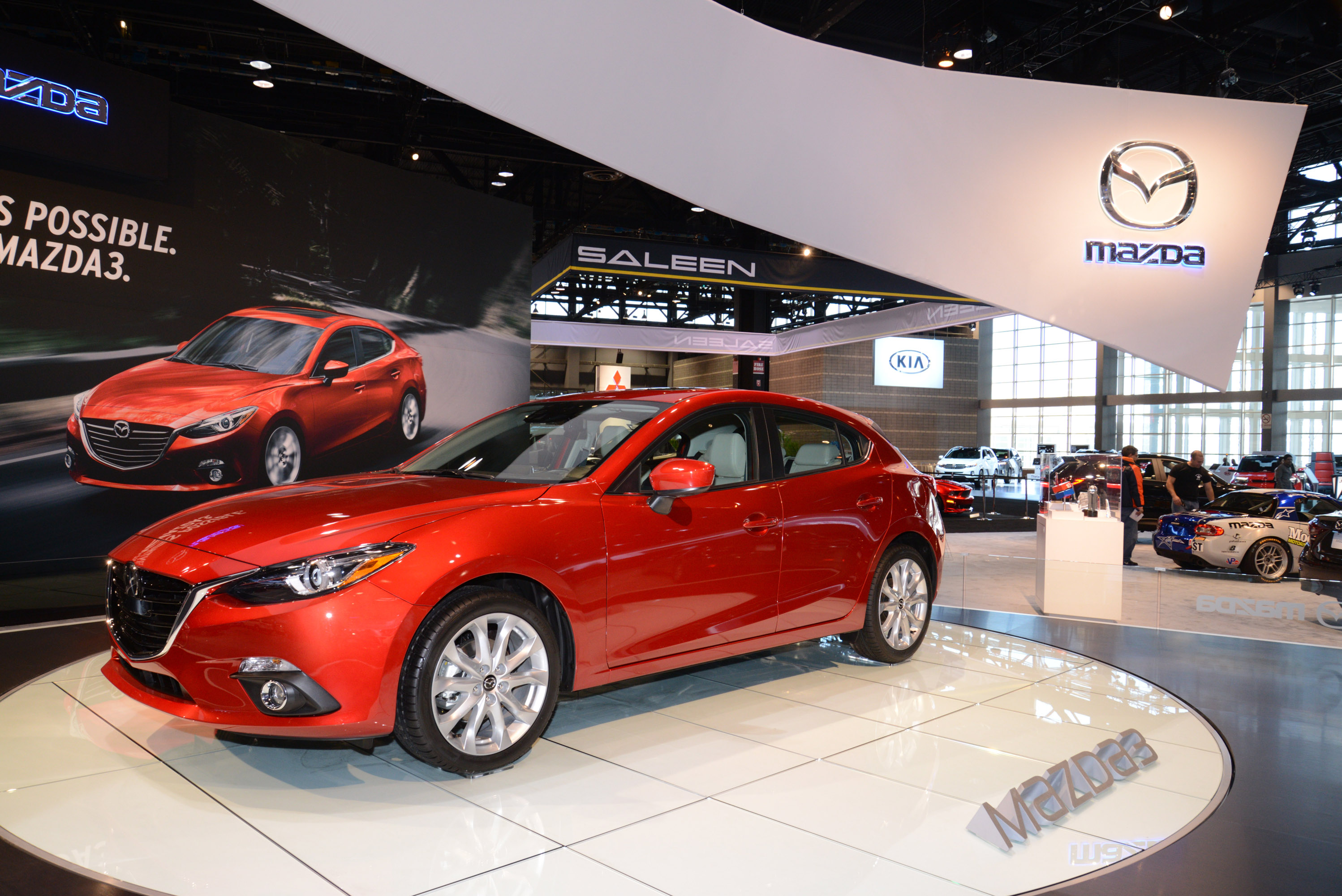 Купить mazda новосибирск. Мазда за 3 миллиона. Мазда 3 2020. Мазда сх7 2014. Mazda 3 японская.