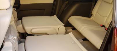 Mazda5 (2008) - picture 12 of 16