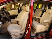 Mazda5 (2008) - picture 10 of 16