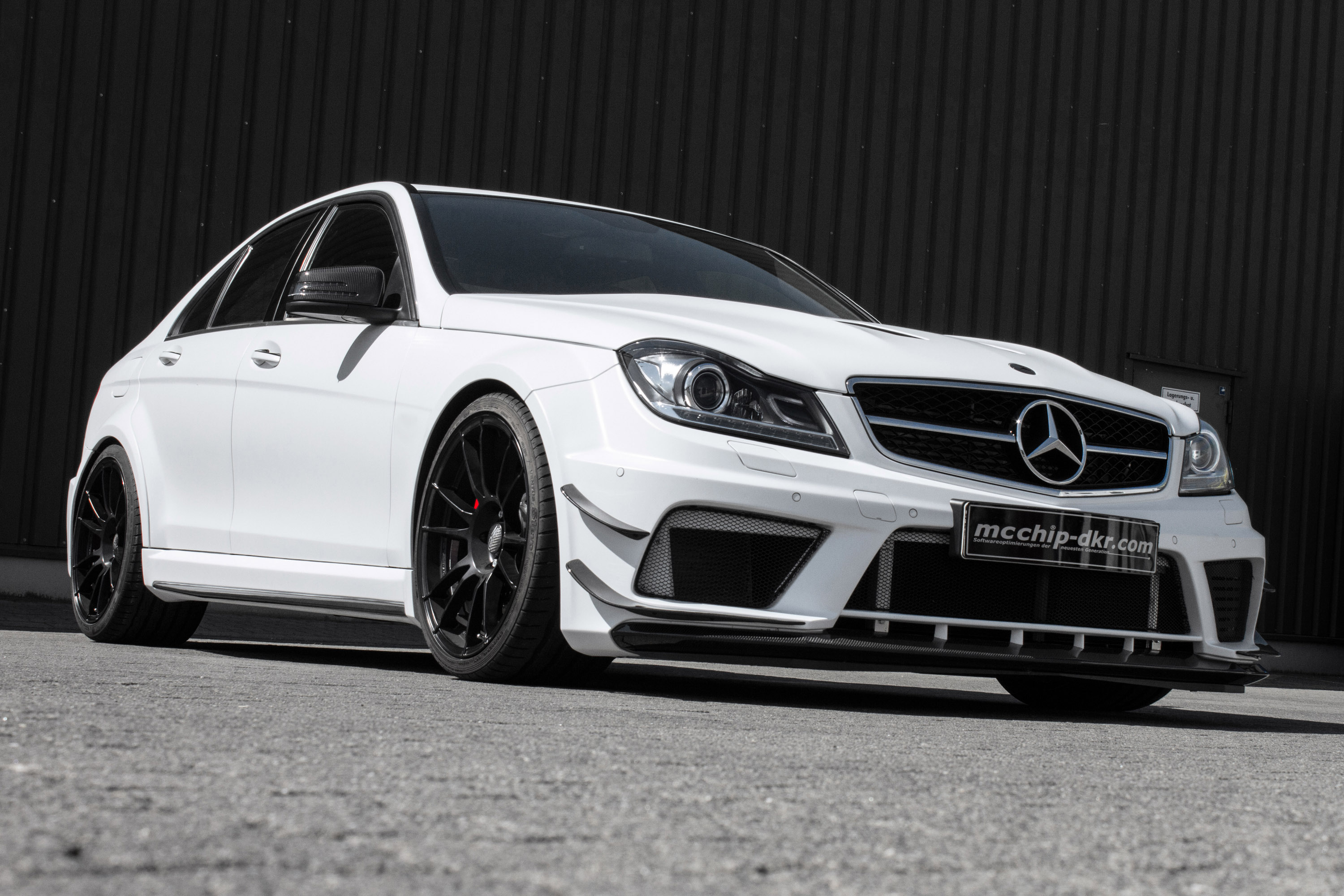 McChip-DKR mc8xx Mercedes-Benz C63 AMG