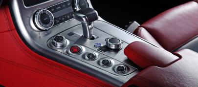 Mcchip-Dkr Mercedes-Benz SLS 63 AMG MC700 (2013) - picture 7 of 15
