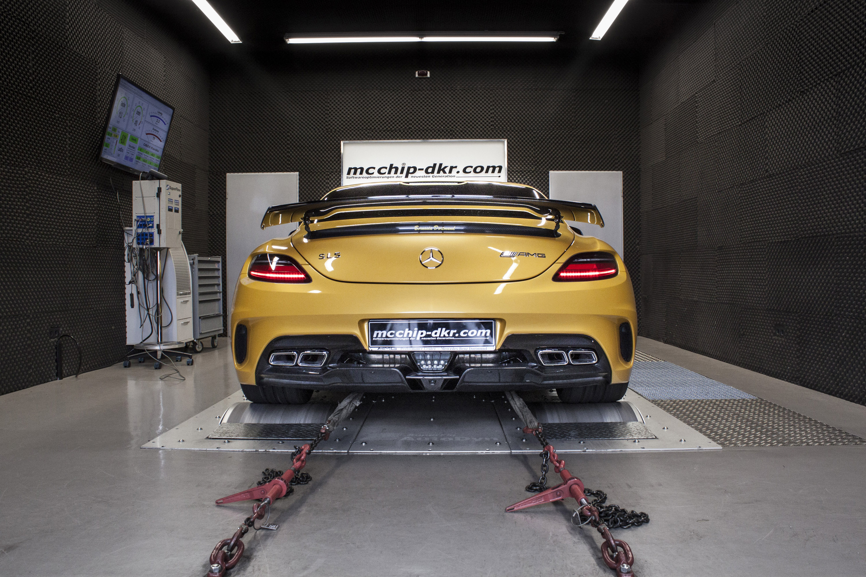 Mcchip-dkr Mercedes-Benz SLS AMG