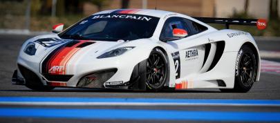 McLaren MP4-12C GT3 at the race track (2012) - picture 4 of 7