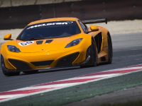 McLaren MP4-12C GT3 Race Car (2011) - picture 3 of 4